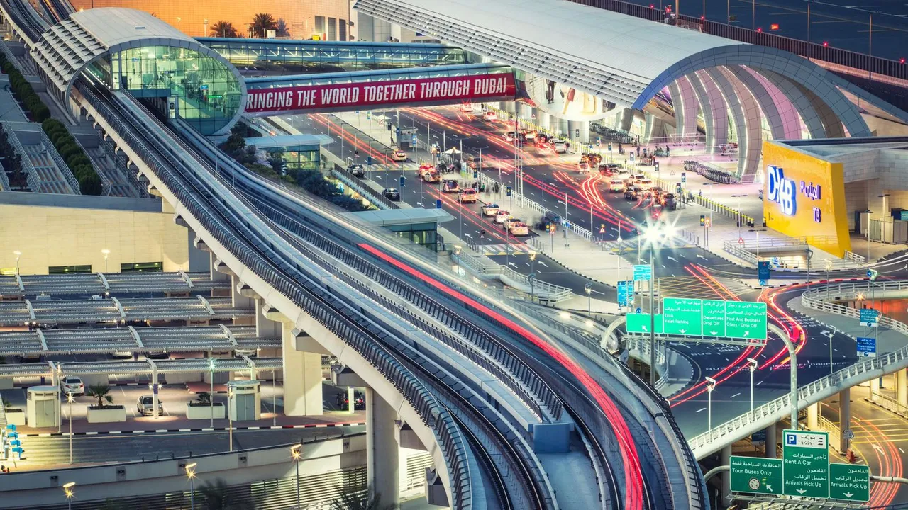 توجيهات جديدة من مطارات دبي بشأن أولوية السفر للمسافرين المتأثرين بإلغاء الرحلات الجوية